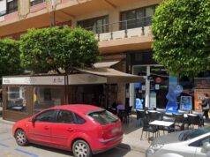 “Me ha escupido y ha maldecido a mi familia”: se ducha en el lavabo y amenaza a la camarera en esta cafetería de Alzira