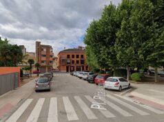 Estrella su coche borracho en la Plaça Ronda de Algemesí