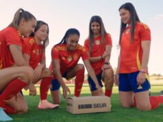 Seur y selección española reparten ilusión con pymes de Valencia tras la dana