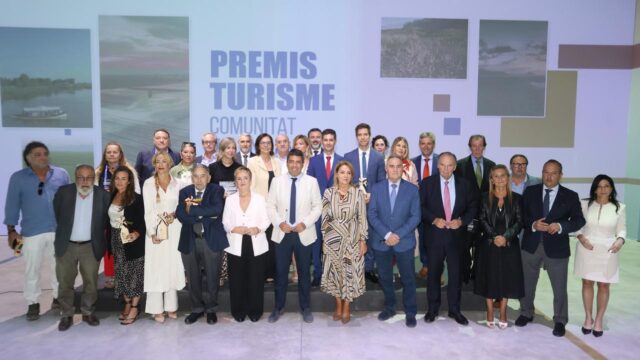 Mazon_resalta_la_importancia_del_turismo_en_la_Comunitat_Valenciana_como_factor_de_desarrollo_social_y_economico.jpg
