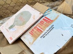 Alzira responde con libros a los pueblos más golpeados por la DANA