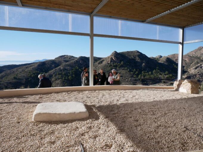 La Generalitat Valenciana invierte 209.000 euros en la restauración del Castillo de Petrer y el yacimiento de Penya Negra