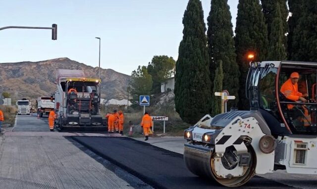 La_Generalitat_destina_550.000_euros_a_la_renovacion_del_asfaltado_en_la_CV-827_entre_Agost_y_Tibi_para_garantizar_la_seguridad_vial.jpg