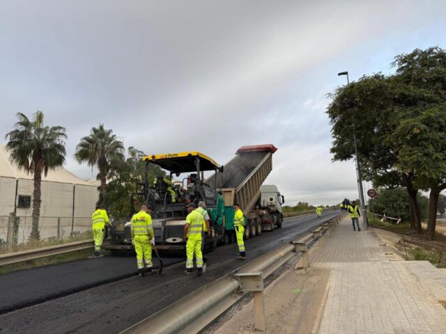 La_Generalitat_inicia_las_obras_de_reparacion_de_la_CV-4126_en_Alfafar_tras_las_inundaciones.jpg