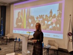 La secretaria autonómica de Igualdad destaca la necesidad de acciones concretas para lograr la igualdad en el VIII Foro Social de Mujeres Valientes