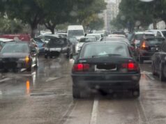 Denuncian el descontrol diario en los accesos al Lluís Vives