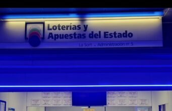 Alzira toca la gloria: el tercer premio de la Lotería llega a la ciudad