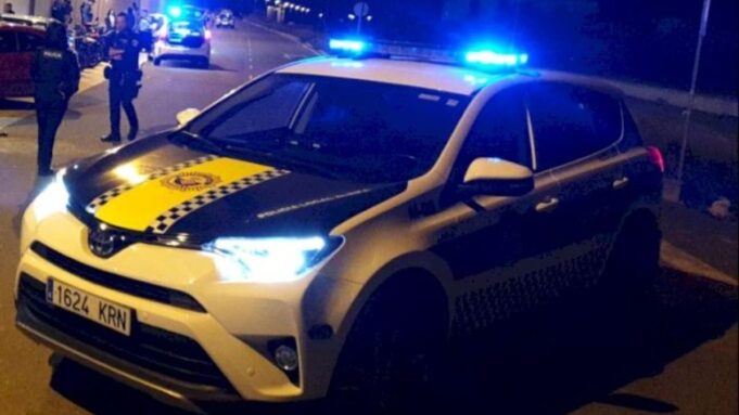 Dos detenidos en Alzira tras ser pillados forzando coches