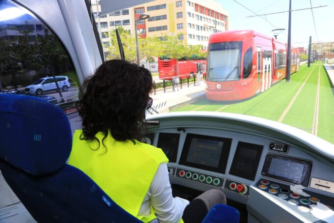 FGV anuncia la convocatoria de 68 empleos para conducción y circulación en Metrovalencia y TRAM d’Alacant