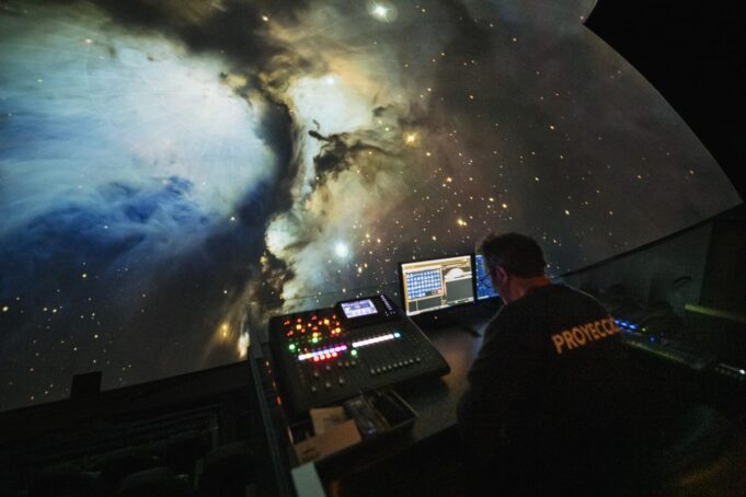 L’Hemisfèric lanza una nueva edición del planetario en directo: ‘Las Nocturnas de invierno’