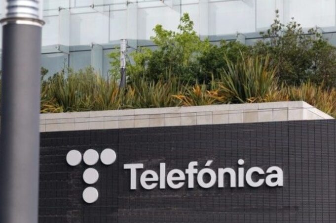 Telefónica impulsa la automatización total de sus redes en 2025