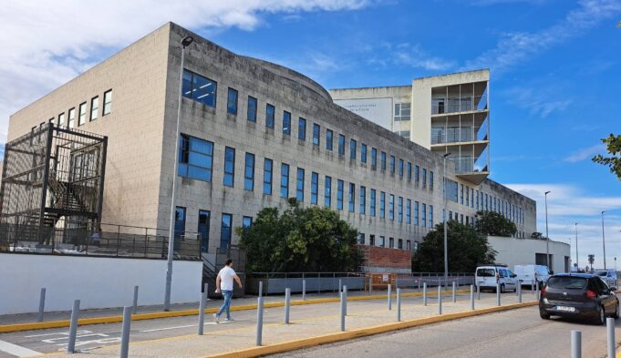 Crónica de un colapso sanitario anunciado en Alzira