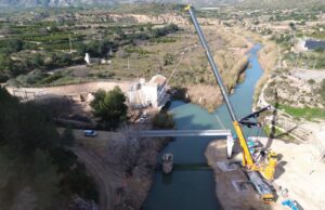 La Generalitat avanza en la construcción del nuevo puente sobre el río Turia en Bugarra