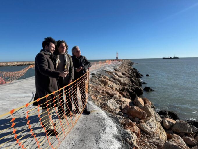 La Generalitat de Valencia concluirá el dragado del puerto de Cullera en febrero para eliminar sedimentos de las inundaciones y solicita ampliar los trabajos a la CHJ