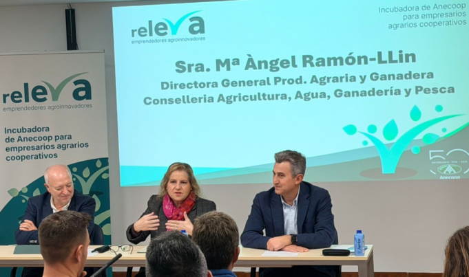 La Generalitat impulsa la profesionalización de jóvenes agricultores para asegurar el relevo generacional