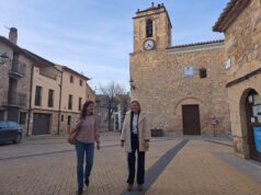 La delegada del Consell en Castellón reafirma su compromiso con el desarrollo del interior provincial durante su visita a Benafigos