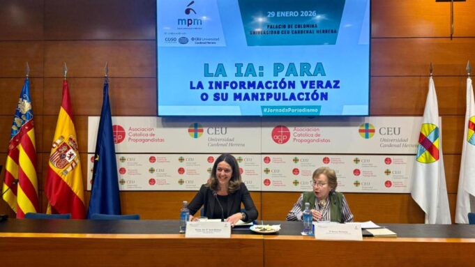 Nuria Martínez propone una inteligencia artificial que fortalezca la transparencia y la interacción ciudadana con la administración