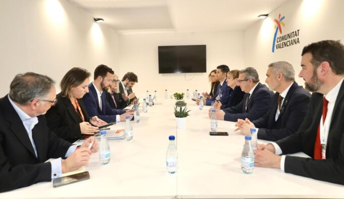 Récord de reuniones profesionales en el estand de la Comunitat Valenciana en Fitur 2026