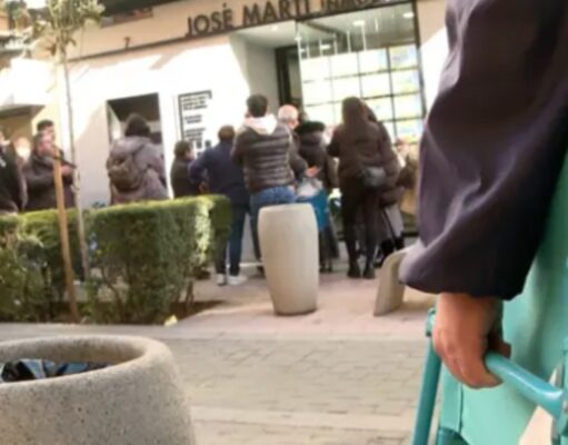 Instagram, avales y sangre azul: el humillante examen para vivir en 40 metros en Alzira