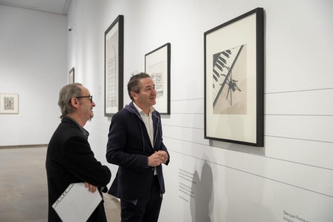 El Centre del Carme acoge la innovadora exposición de Chema Madoz que combina música y literatura