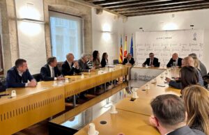 La Generalitat extiende el contrato de servicios financieros con nueve bancos