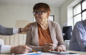 La Justicia Valenciana simplifica 185 resoluciones judiciales y fiscales para facilitar la comprensión a personas mayores y con dificultades cognitivas