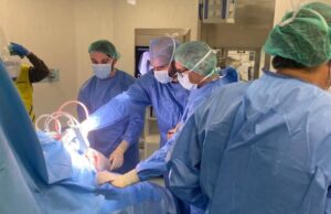 Avances en prótesis de cadera para regresar a casa tras la cirugía