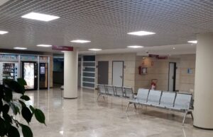 El hospital de Alzira, sin médico de empresa desde junio