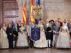 El President de la Generalitat se reúne con representantes de las Fallas de Sección Especial de València
