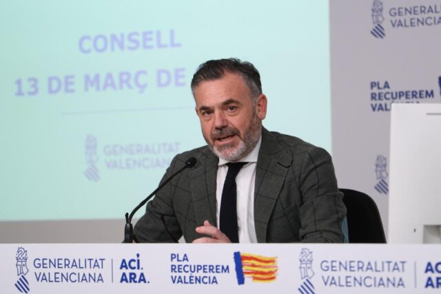 El_conseller_Jose_Diez_critica_la_falta_de_inversion_del_Ministerio_de_Transportes_en_cercanias_para_la_Comunidad_Valenciana.jpg
