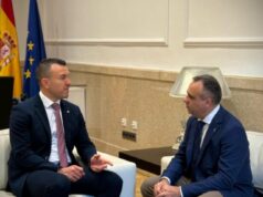 Granada y Valencia forjan alianza para establecer nueva conexión aérea