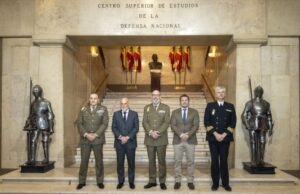 LALIGA y Ceseden sellan una alianza educativa sobre deporte y diplomacia