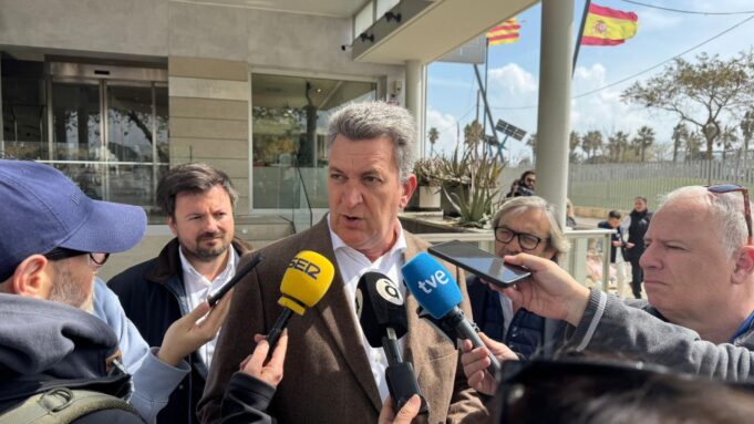 Vicente Martínez Mus aboga por una nueva ley nacional de costas que complemente la normativa valenciana