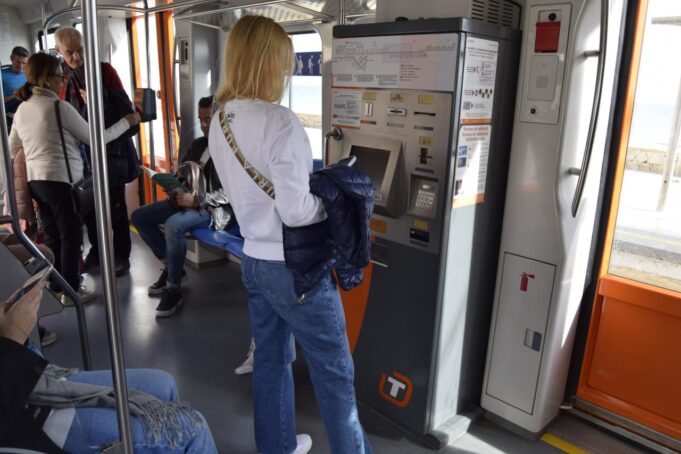 El Bono Mòbilis Multiviaje destaca como el título más utilizado en el TRAM de Alicante en 2025, alcanzando 7,8 millones de viajes