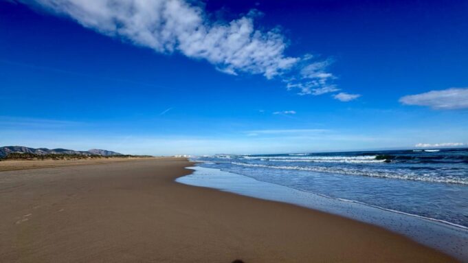 El Consell presenta sus alegaciones al nuevo reglamento de Costas para asegurar la protección del litoral