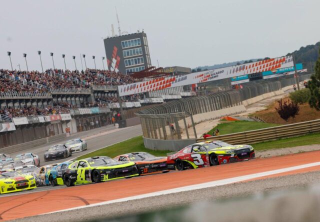 El_Valencia_NASCAR_Fest_se_celebra_este_fin_de_semana_en_el_Circuit_Ricardo_Tormo.jpg