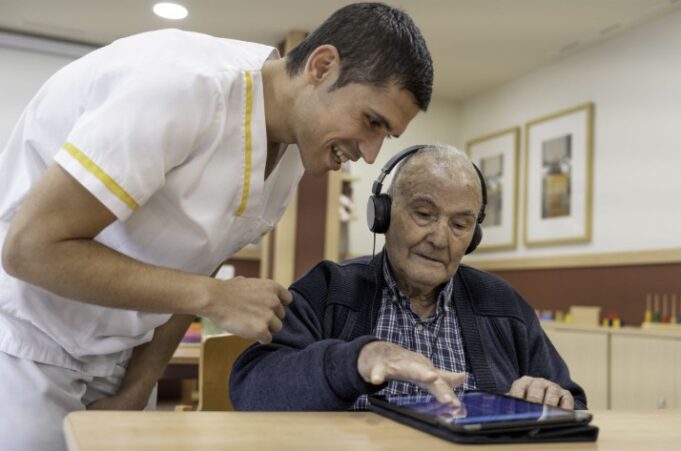 España avanza hacia un modelo sanitario más humanizado
