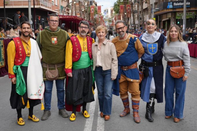 Marián Cano resalta la importancia turística y cultural de las fiestas de Moros y Cristianos en San Vicente del Raspeig