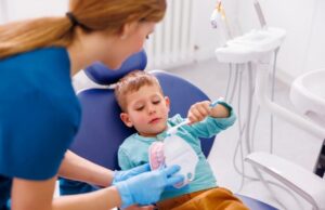 Hábitos infantiles que afectan al desarrollo dental y cuándo acudir al especialista