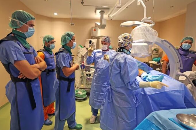 Fátima Matute defiende los datos de Madrid frente al “disgusto” de Mónica García