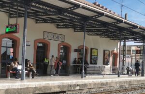 Un robo de cable entre Algemesí y Benifaió retrasa los trenes