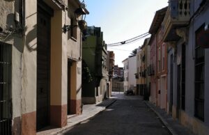 Indignación en Alzira tras el brutal asalto a una embarazada en plena calle