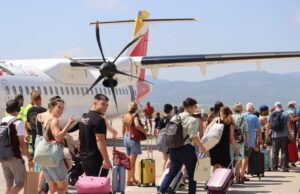 El aeropuerto de Castellón impulsa un estudio para declarar la ruta a Madrid como Servicio Público