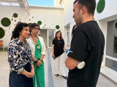 Elena Albalat destaca la importancia de la atención especializada para personas con autismo en la Comunitat Valenciana