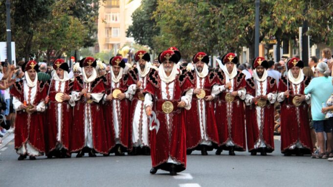 La Generalitat de Valencia reconoce la ‘Fiesta de Moros y Cristianos Marítimo’ como Evento de Interés Turístico Local
