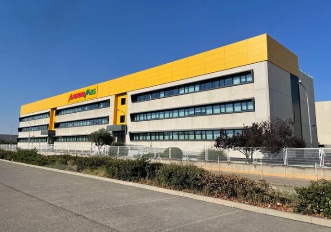 Ahorramas invierte 92 millones en 2025 y fortalece su modelo de supermercado