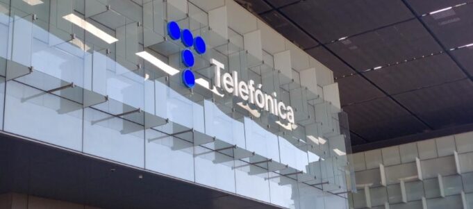 Goldman y CaixaBank aplauden las cuentas trimestrales de Telefónica