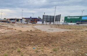 “Queremos un parque, no un vertedero”: el grito de un barrio de Alzira