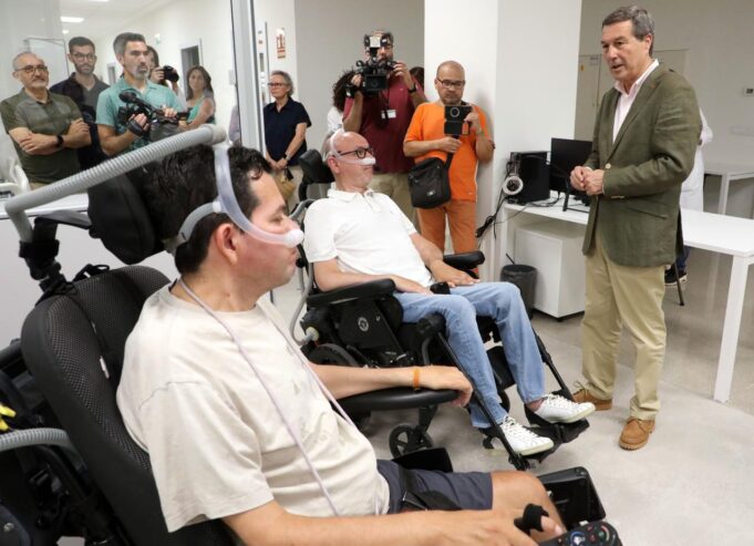El Hospital La Fe implementa una nueva unidad multidisciplinar para pacientes con ELA y enfermedades raras