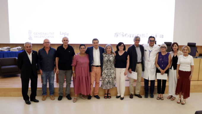 El Hospital La Fe rinde homenaje a sus jubilados y celebra 15 años de su traslado
